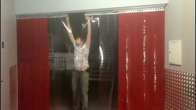 Раздвижные завесы ПВХ