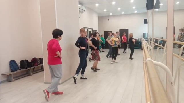 Проект "Московское Долголетие'. Народный танец. Пн., Ср.: 10.45 - 11.45. Педагог Оксана Бабаева смотреть онлайн