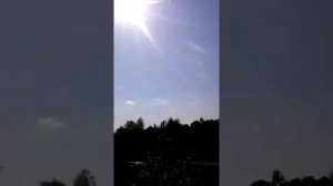 Течёт ручей ,бежит ручей и я ничья, и ты ничей.