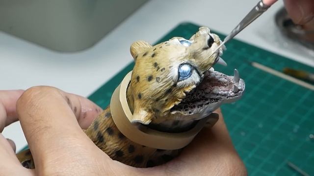 How To Make a Zombie Cheetah Running On a Treadmill Diorama / Polymer Clay / Epoxy resin смотреть онлайн