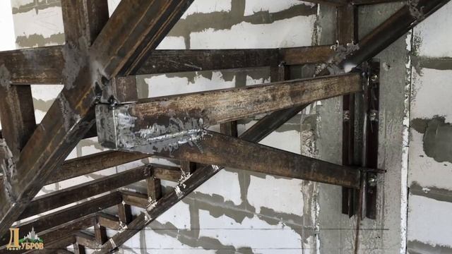 Лестница в доме из металла смотреть онлайн