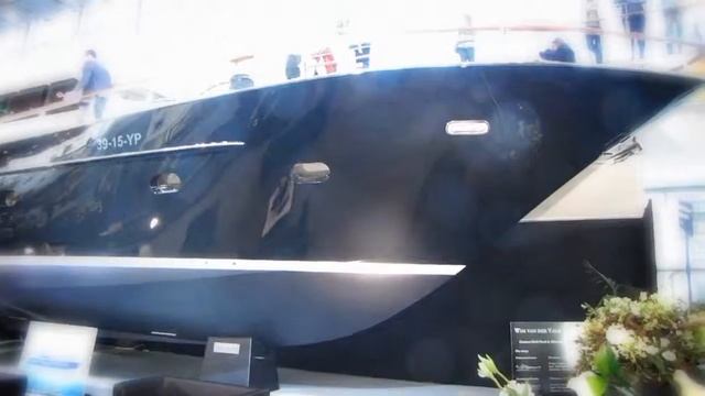 Atlantis Yacht Club на выставке в Дюссельдорфе. смотреть онлайн