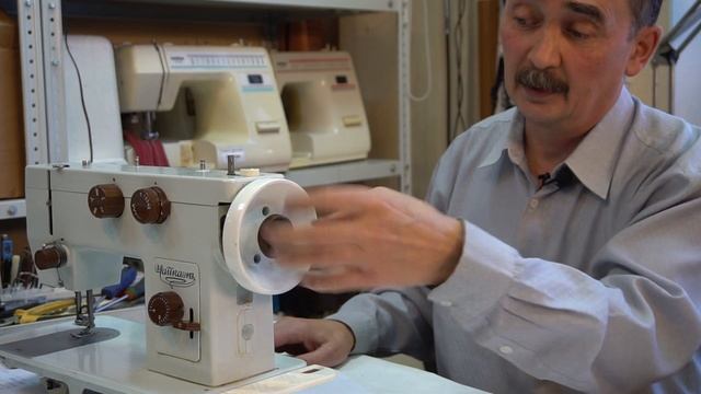 Нет хода, Не включается на рабочий ход, Пробуксовывает Швейная Машина смотреть онлайн