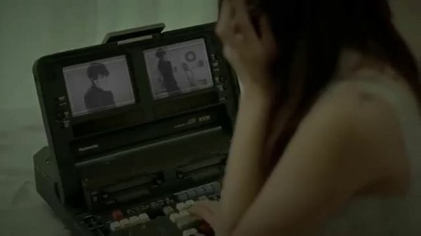 TROUBLEMAKER JS&HYUNA MV [hd]