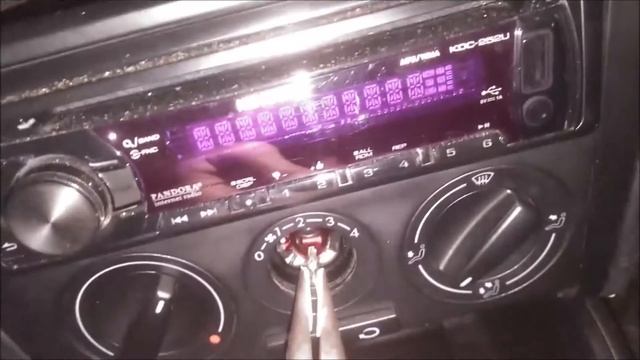 Volkswagen Golf mk4 HVAC light bulb replacement смотреть онлайн