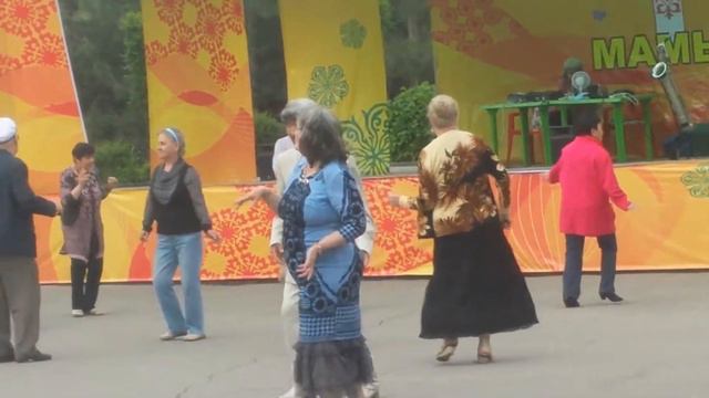 Казах зажигает дед смотреть онлайн