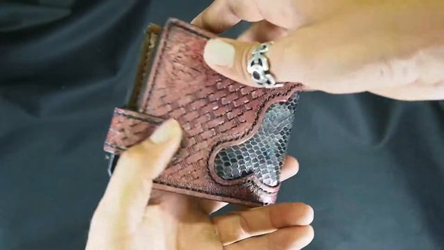 кожаный кошелёк ручной работы со вставкой из кожи змеи от мастерской Smyrnovleather Обзор смотреть онлайн