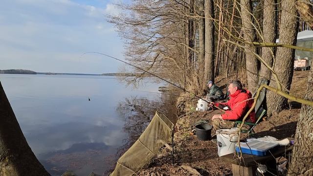 Открытие Сезона 2023! Рыбалка с Двумя Ночевками на Чигиринском Водохранилище. Рыбалка на Фидер. смотреть онлайн