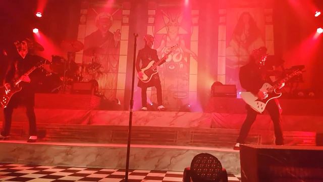 Ghost - Year zero (live at 02 forum) 26/03/2017 смотреть онлайн