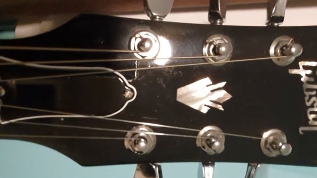 Gibson SG Modern Blueberry Fade смотреть онлайн