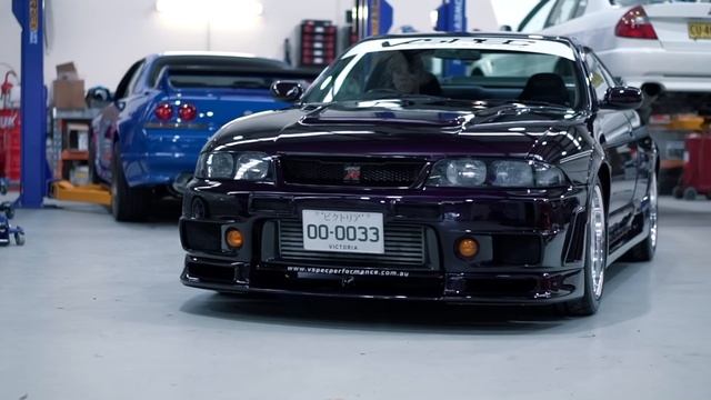 Nissan Skyline R33 NISMO 400R с порядковым номером "7" из "44" смотреть онлайн