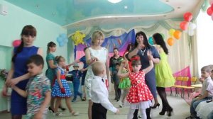 танец мам и детей на выпускной