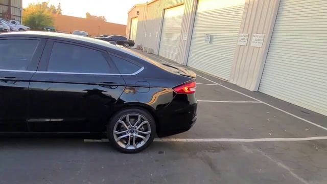 2017 Ford Fusion SE Hybrid Walkaround Video смотреть онлайн