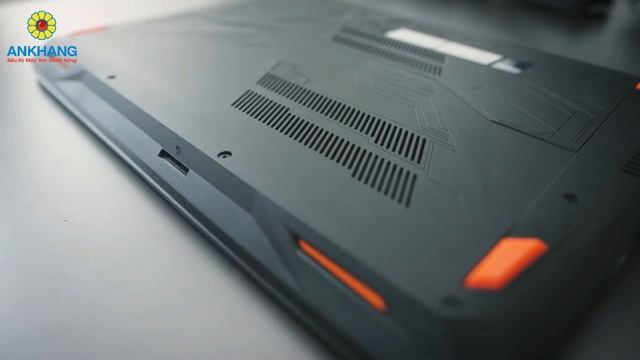 Asus GL553VE - FY096 смотреть онлайн