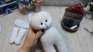 DIY soft toy - Bunny!Зайка из носков!Очаровательная игрушка - очень просто!Как сшить мягкую игрушку