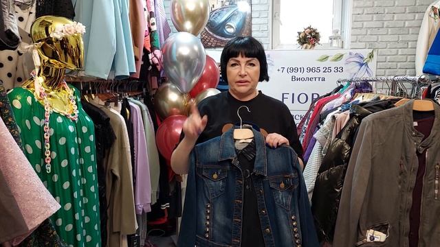 ДИЗАЙНЕРСКАЯ ОДЕЖДА У ВИОЛЕТЫ ПУХОВИКИ КУРТКИ СПОРТИВНЫЕ КОСТЮМЫ МОСКВА смотреть онлайн