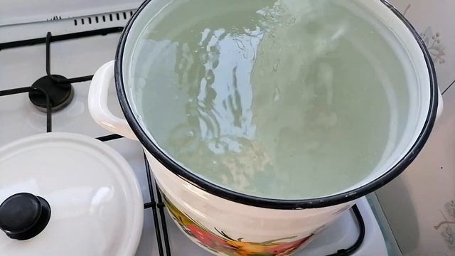 САМЫЙ ЛУЧШИЙ НАПИТОК В ЖАРУ. УТОЛЯЕТ ЖАЖДУ. смотреть онлайн