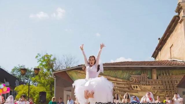 Невесты из разных городов Крыма собрались в Феодосии смотреть онлайн