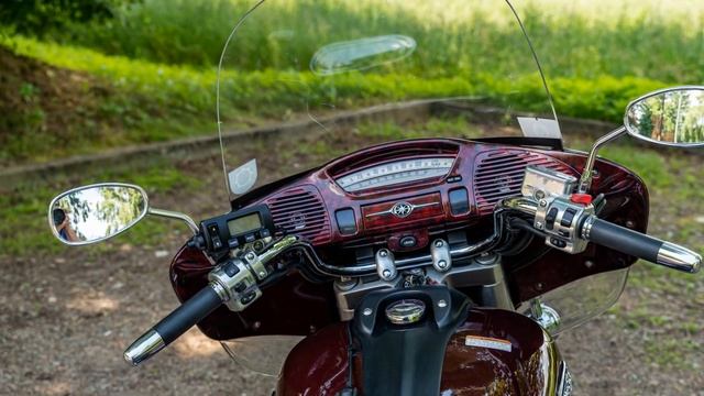 Yamaha Royal Star VENTURE 2008r. 1.3 Pb 100 KM смотреть онлайн