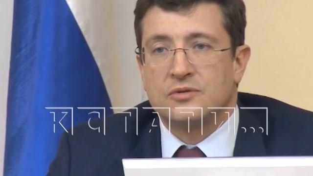 В Сарове после перепада температур стали кататься на коньках по тротуарам смотреть онлайн