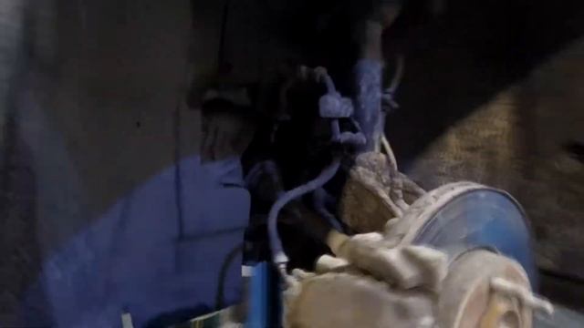 КАК ПОМЕНЯТЬ ТОРМОЗНЫЕ ДИСКИ И КОЛОДКИ НА ФОРД ФОКУС 3 / how to change brake discs and pads Focus 3 смотреть онлайн