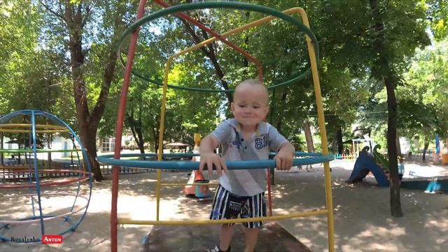 Парк качелей на прудах смотреть онлайн