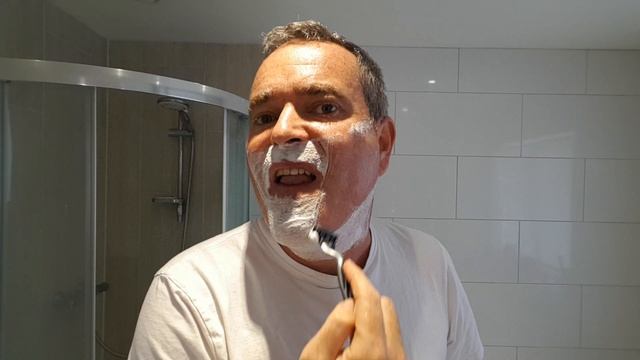 Gillette Mach3 Subscription Razor Review смотреть онлайн