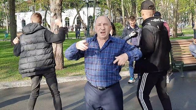 Цыганочка!!!Танцы,сад Шевченко,Харьков. смотреть онлайн