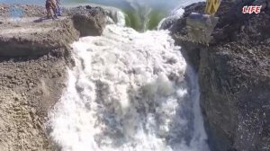 Прорыв плотины в лагуне ?
