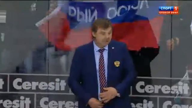 Болельщик Старого Оскола по хоккею в матче Россия-Латвия смотреть онлайн