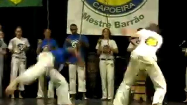 Axecapoeira Ukraine 2007, Mestre Barrao. Капоэйра в Украине смотреть онлайн