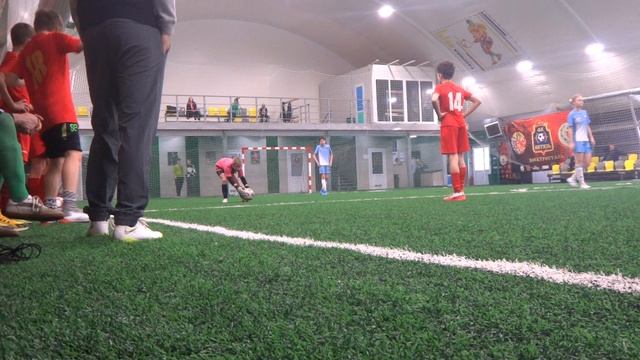 (2я камера) 10:2 МЕТЕОР vs Черноголовка2010 (1-й тайм 5:1) (05.02.2023) 2009-10г, 11тур RBCup смотреть онлайн