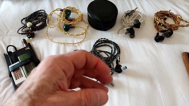ORIVETI OH700VB - The IEM equivalent to a Playboy center fold!!! смотреть онлайн