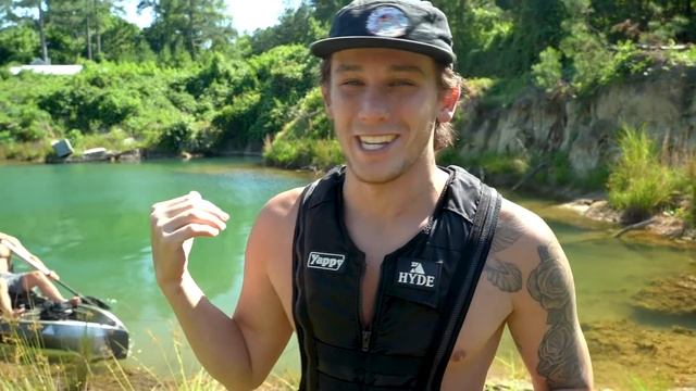 Diving ABANDONED QUARRY for Underwater Treasure!! (DANGER) смотреть онлайн