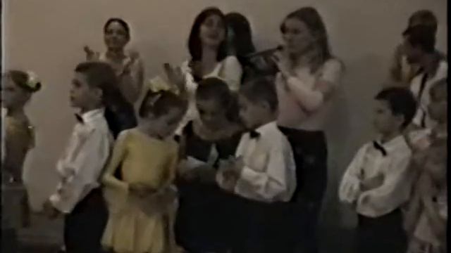 Вальс, выпускной 2000г, школа 143. смотреть онлайн