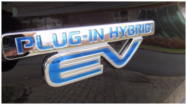 Mitsubishi Outlander 2.0 DOHC MIVEC PHEV 203pk 4WD CVT 5P Instyle+ смотреть онлайн