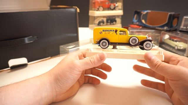 Распаковка машинок в 1:43 масштабе от Золидо / Solido 1:43 Unpacking смотреть онлайн