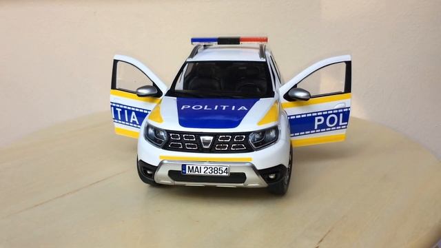 Dacia Duster 1/18 Romania Police Diecast metal model Solido Custom Made - Politia Romana unboxing смотреть онлайн