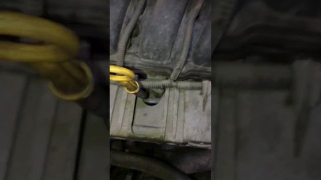 Замена масла Рено Дастер #mechanic #car #automobile смотреть онлайн