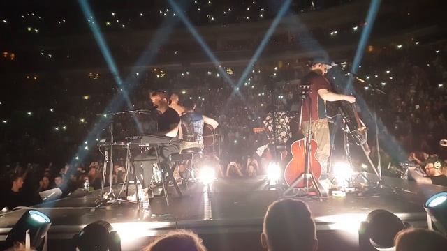 Imagine Dragons - Next To Me (Prague 16.4.2018) смотреть онлайн