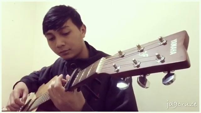 Zac Efron & Zendaya - Rewrite The Stars Guitar Fingerstyle (chorus) смотреть онлайн