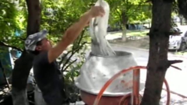 Приготовление теплой штукатурки ИЗОЛТЭК.avi смотреть онлайн