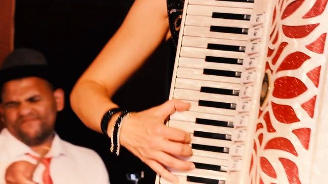 Ole Guapa Tango - The ZAMAR band, Romantic tango смотреть онлайн