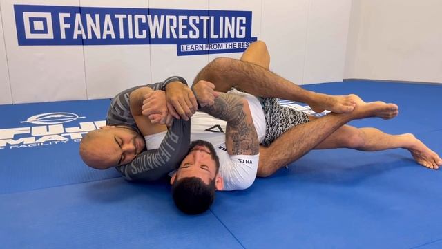 3 Ways To Defend Your Back No Gi by ADCC Champion Matheus Diniz смотреть онлайн