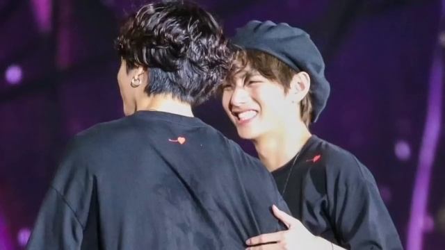 ПАПЫ НЕТУ ДОМА | Озвучка фанфика | Омегаверс | ВИГУКИ | Часть 8 смотреть онлайн