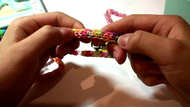 Браслеты из Резинок. Браслеты из Резинок для Девочек. ( Rainbow Loom Bands) смотреть онлайн