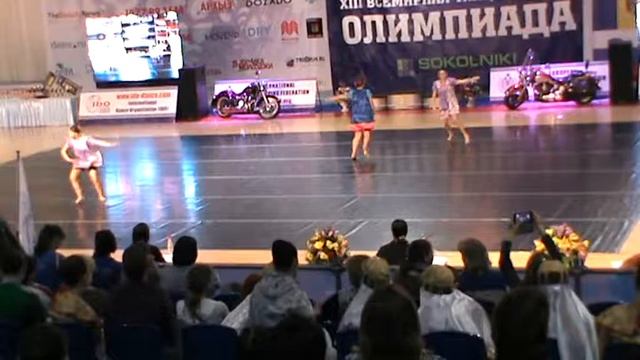 Народный ансамбль танца ХОРОШЕЕ НАСТРОЕНИЕ.Юниоры Малая группа. ИВАН КУПАЛА смотреть онлайн