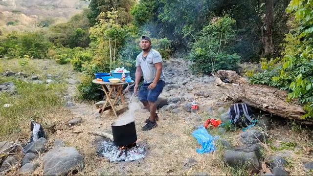 Sopa de gallina india en rio jalala (envivo) смотреть онлайн