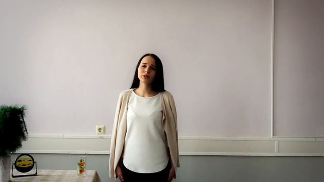 Стихи М. Цветаевой "Все повторяю первый стих..." смотреть онлайн