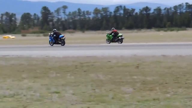 ZX14R против ZX12R 1.4mile смотреть онлайн